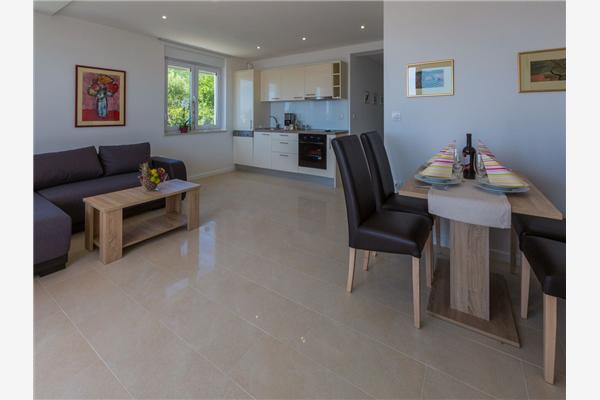 Apartment A7, for 4 persons