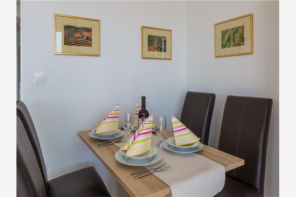 Apartment A7, for 4 persons