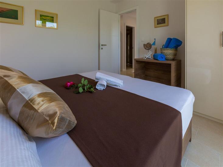 Apartment A7, for 4 persons