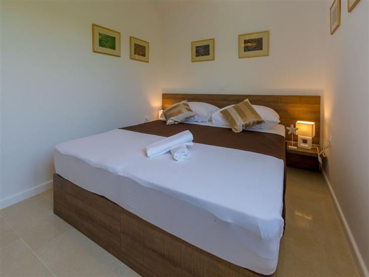 Apartment A7, for 4 persons