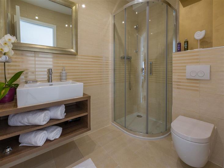 Apartment A7, for 4 persons