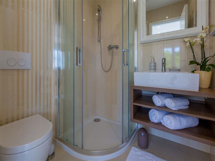 Apartment A7, for 4 persons