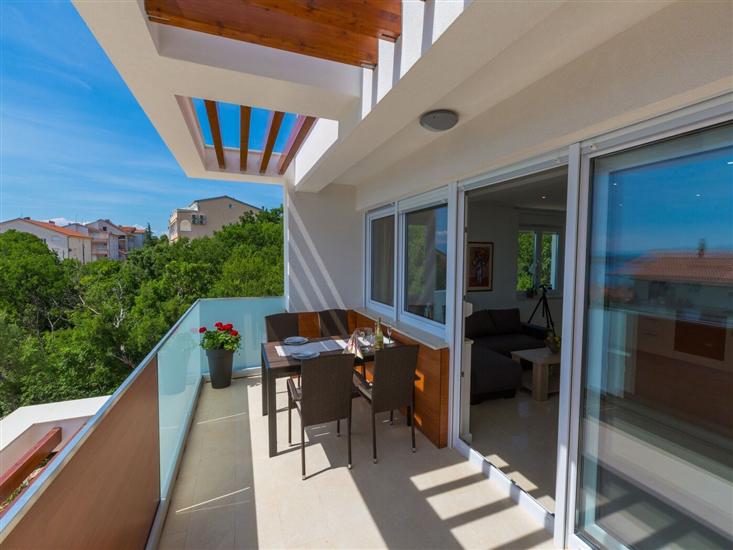 Apartment A7, for 4 persons