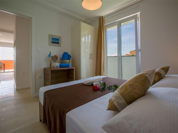 Apartment A8, for 4 persons