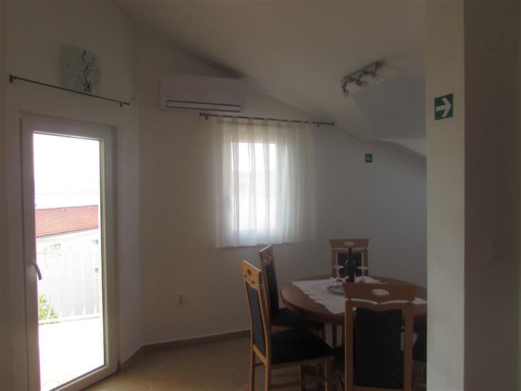 Apartment A3, for 6 persons