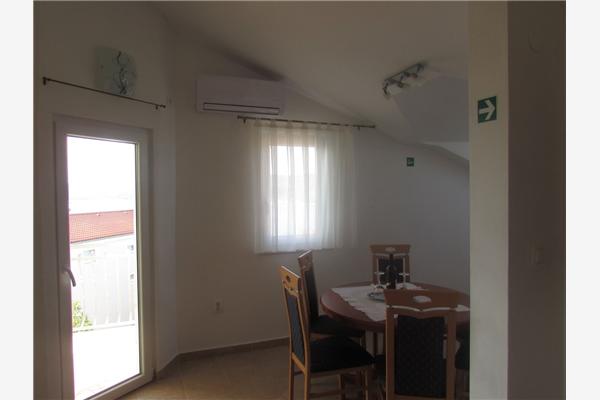 Apartment A3, for 6 persons