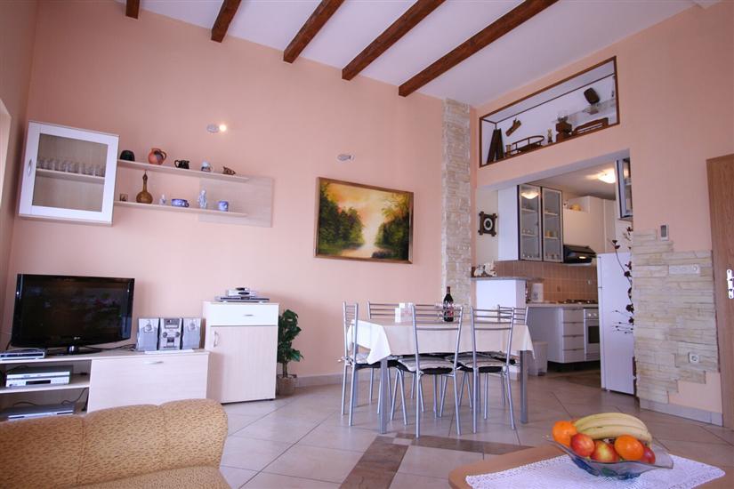 Apartment A1, for 6 persons