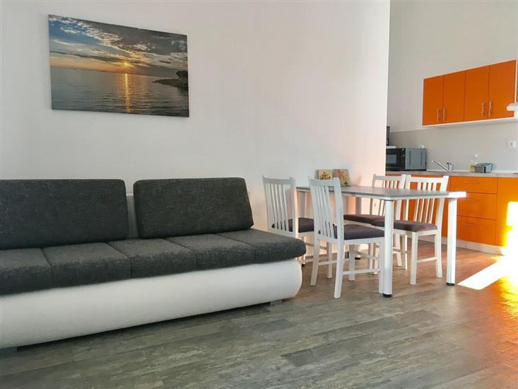 Apartment A4, for 4 persons
