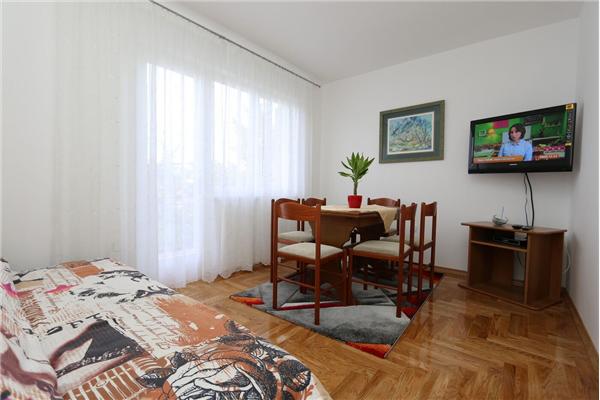 Apartman A2, na 7 osebe