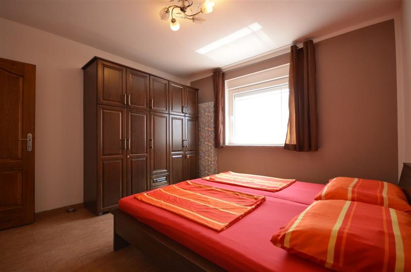 Apartment A4, for 4 persons