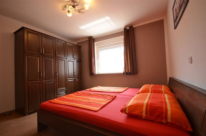 Apartment A4, for 4 persons