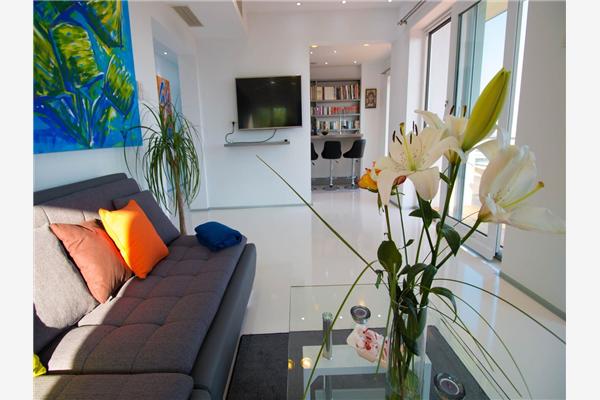 House K1, for 8 persons