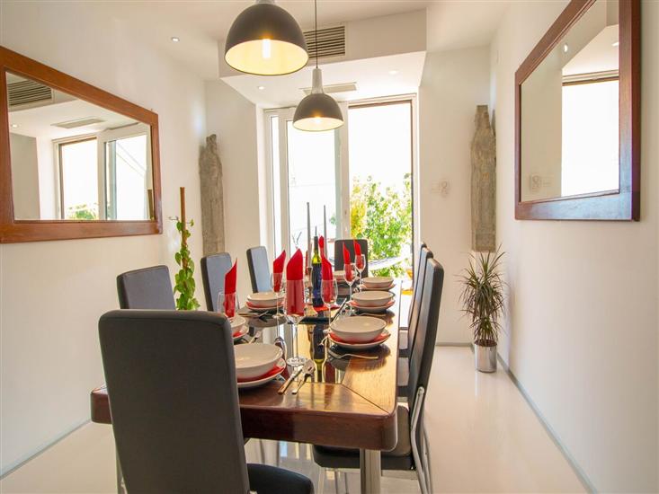 House K1, for 8 persons