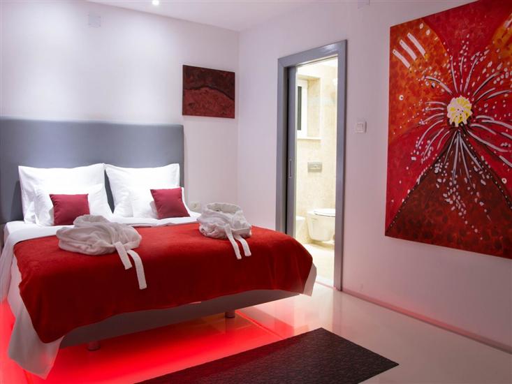 House K1, for 8 persons