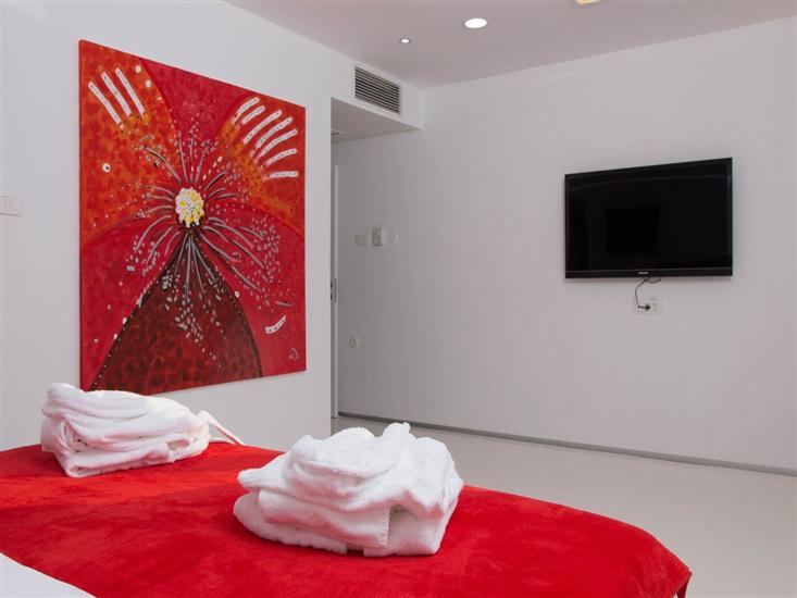 House K1, for 8 persons