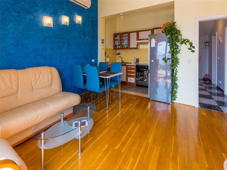 Apartment A3, for 5 persons