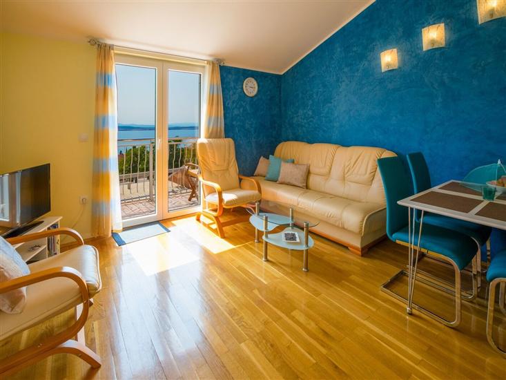 Apartment A3, for 5 persons