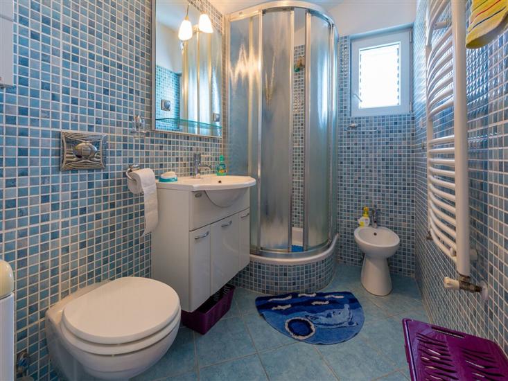 Apartment A3, for 5 persons