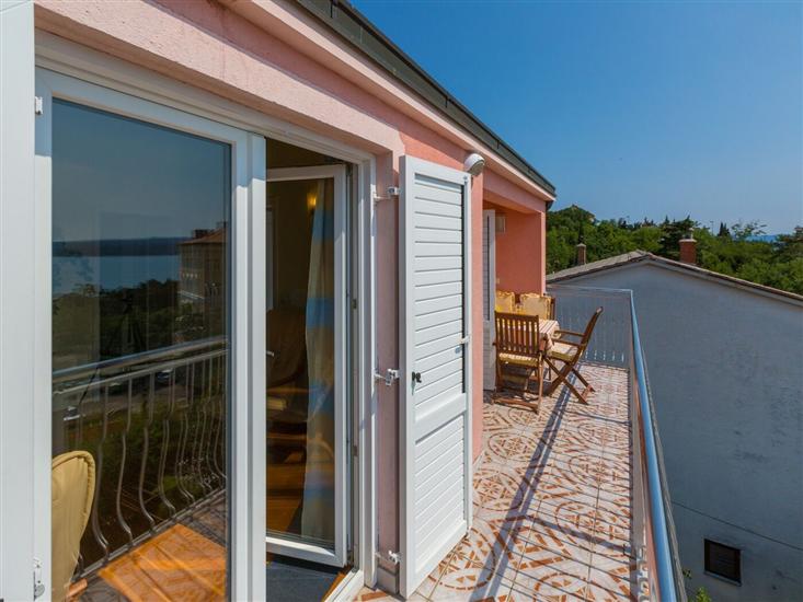 Apartment A3, for 5 persons