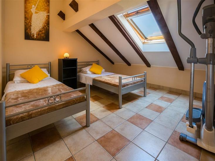 Apartman A2, na 5 osebe