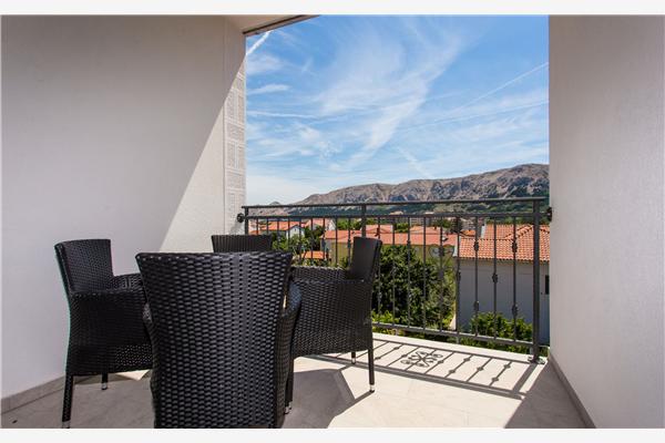 Apartment A5, for 6 persons