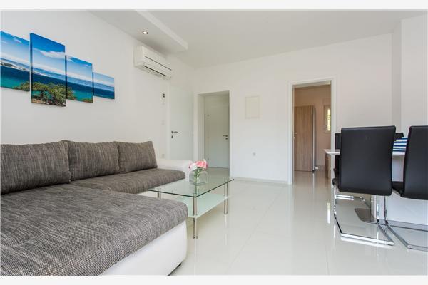 Apartment A5, for 6 persons