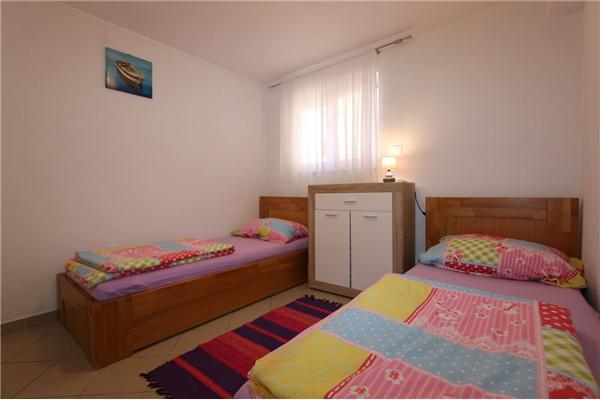 Apartment A2, for 5 persons