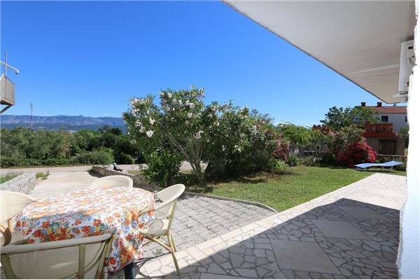 Apartment A2, for 5 persons