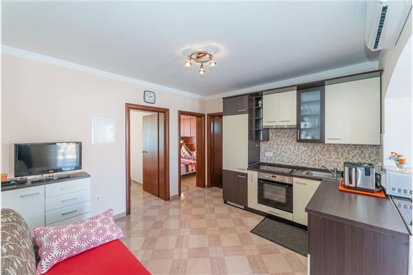 Apartment A1, for 5 persons