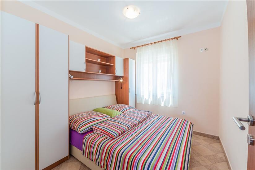 Apartment A1, for 5 persons