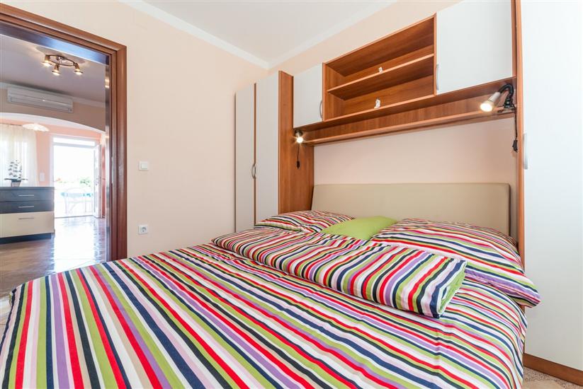 Apartment A1, for 5 persons