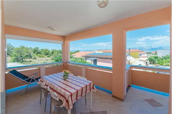 Apartment A2, for 5 persons