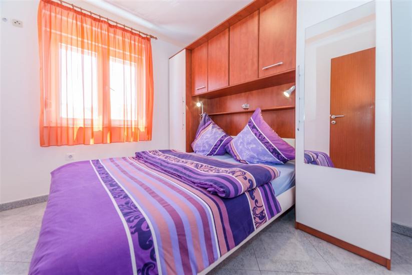 Apartment A2, for 5 persons