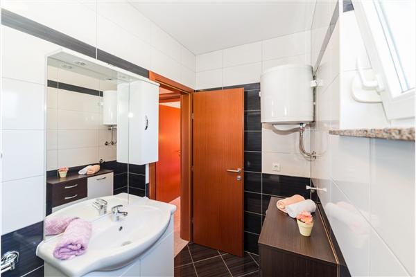 Apartment A2, for 5 persons