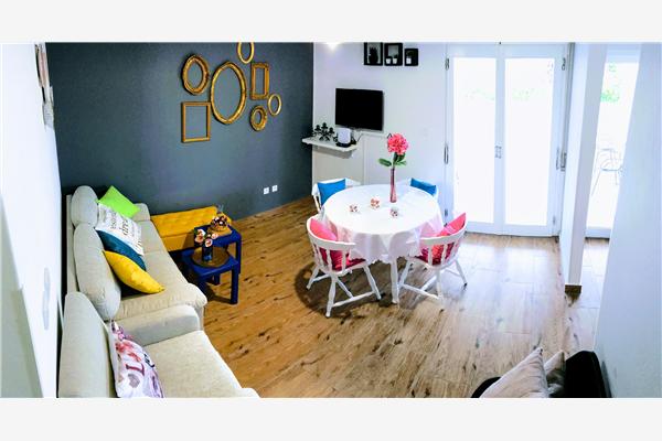 Apartment A1, for 7 persons