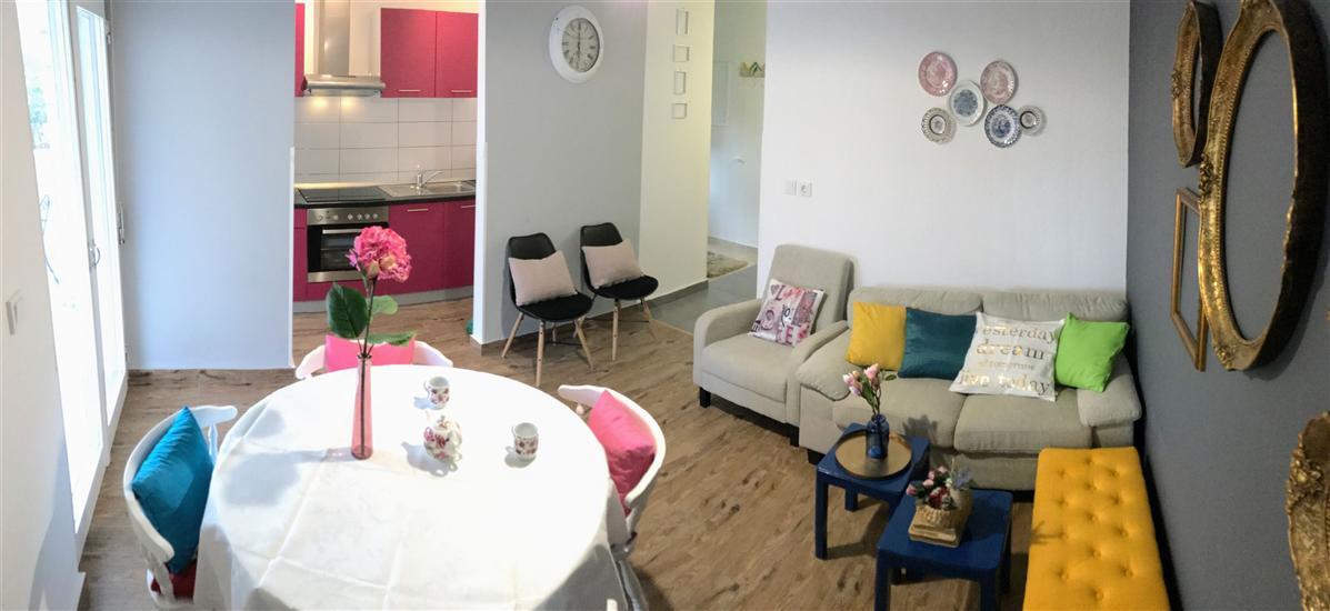 Apartment A1, for 7 persons