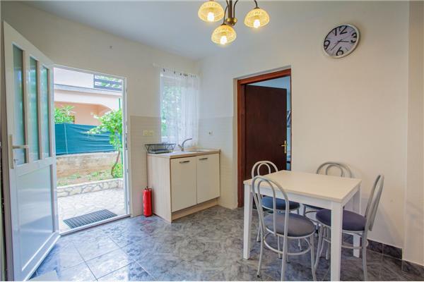 Apartment A2, for 3 persons