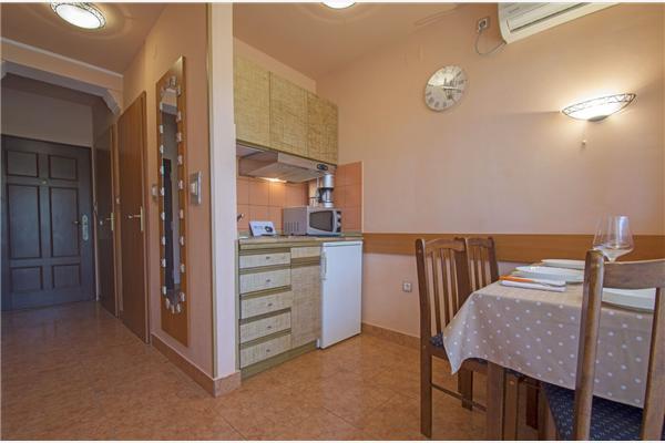 Apartment A2, for 3 persons