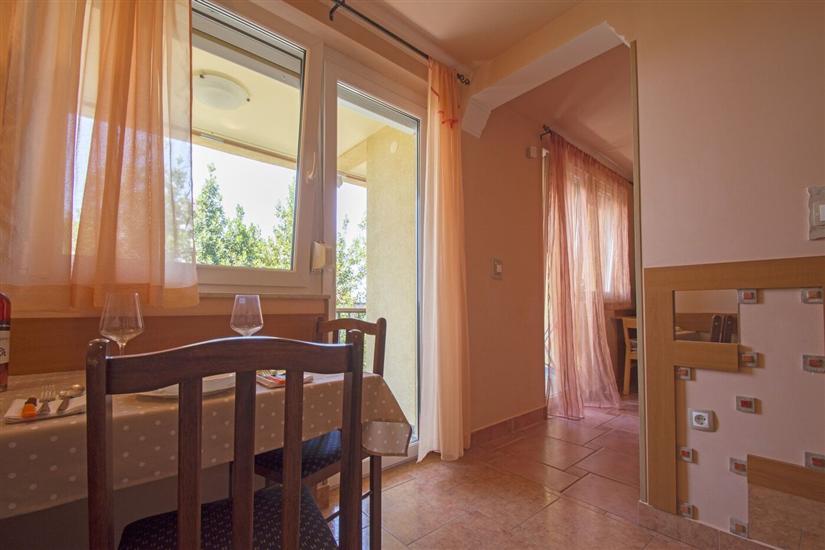 Apartment A2, for 3 persons