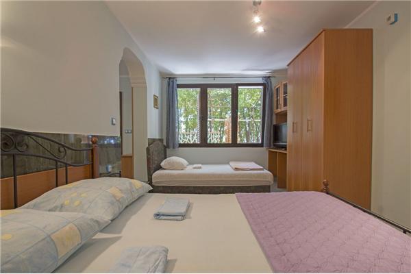 Apartment A4, for 3 persons