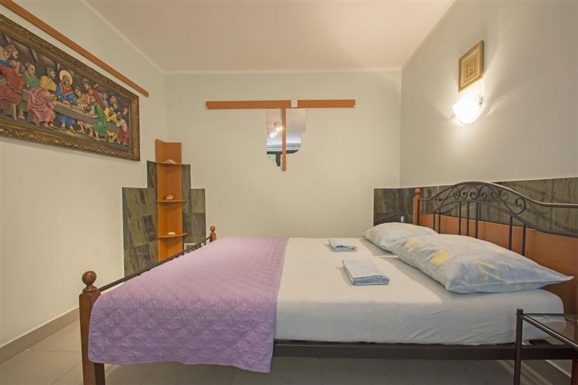 Apartment A4, for 3 persons