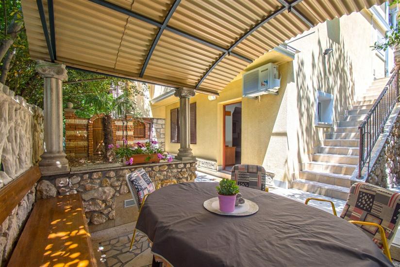 Apartment A4, for 3 persons