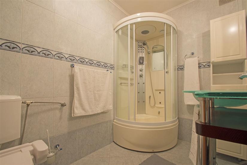 Apartment A4, for 3 persons