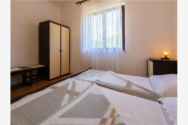 Apartment A2, for 10 persons