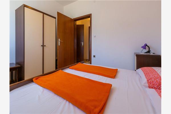 Apartment A2, for 10 persons