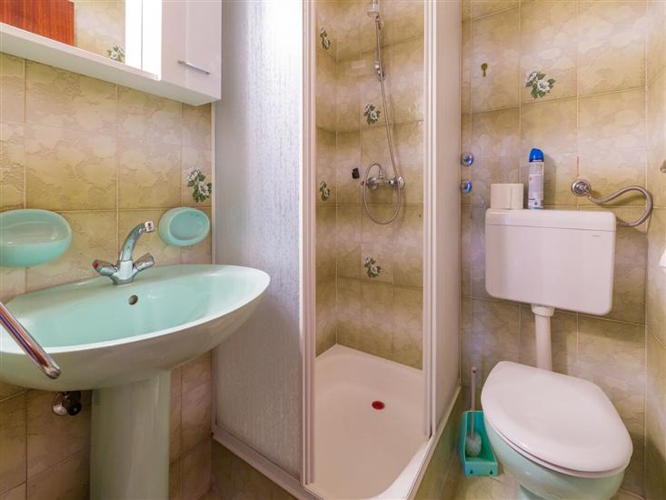 Apartment A2, for 10 persons