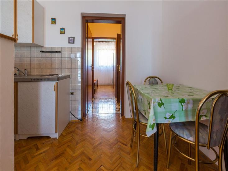 Apartment A2, for 10 persons