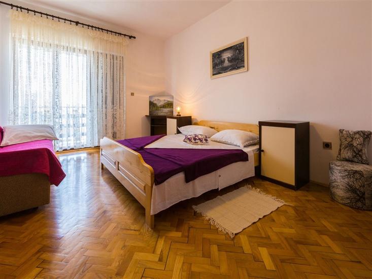 Apartment A2, for 10 persons