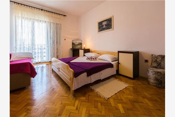 Apartment A2, for 10 persons