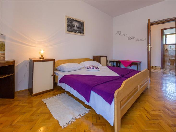 Apartment A2, for 10 persons